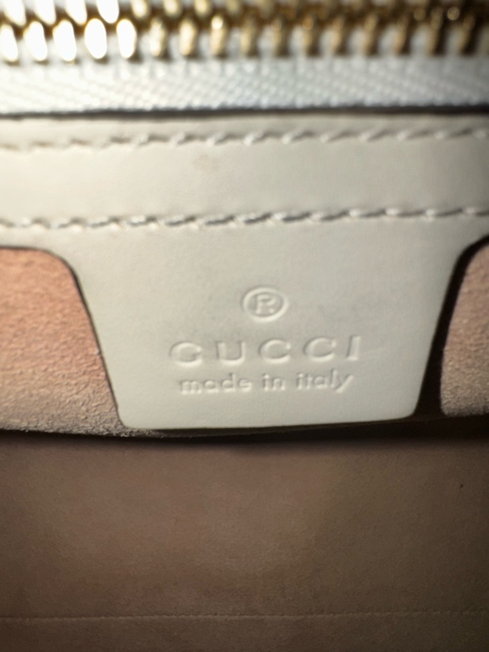 Medium Gucci GG Supreme Canvas Shoulder Bag with White Trim & Gold Hardware - Picture 8 of 11